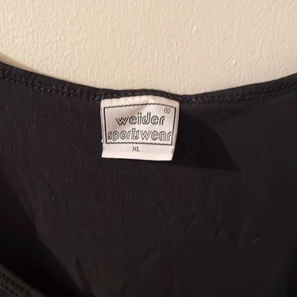 Muscle top - Picture 3 of 3